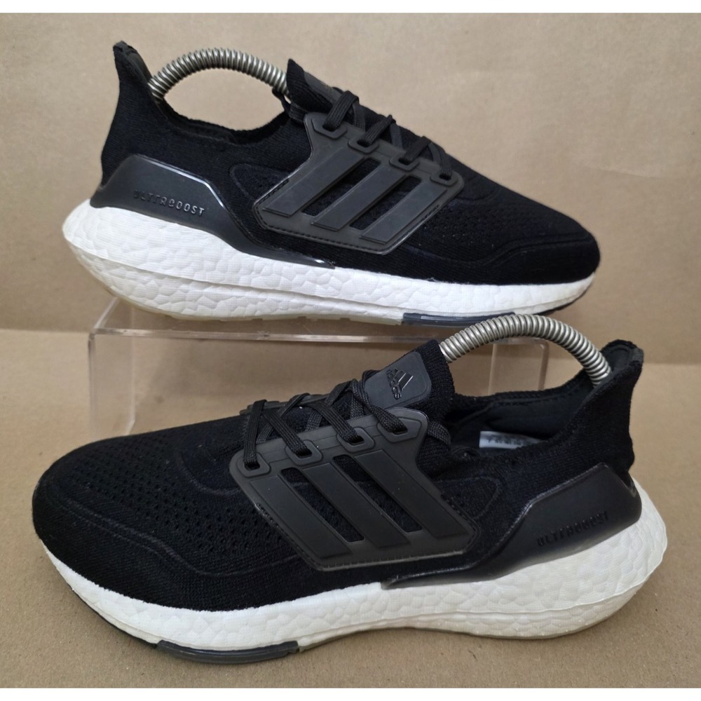 Adidas Womens Sz 7 Ultraboost 21 FY0402 Black Running Shoes Sneakers